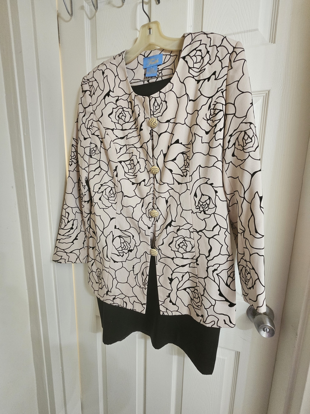 Tahari ASL Cream Floral Button-Front Blazer